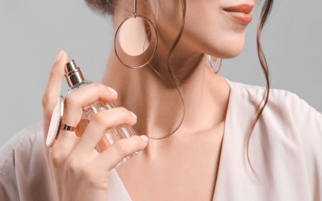 خرید عطر چرمی زنانه